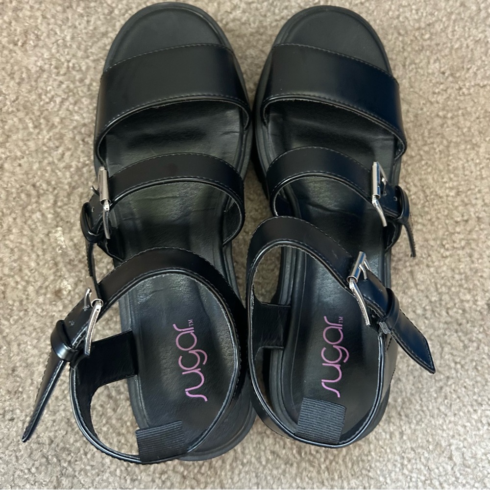 Sugar Women's Indigo Buckle Lug Sole Sandals size 9M